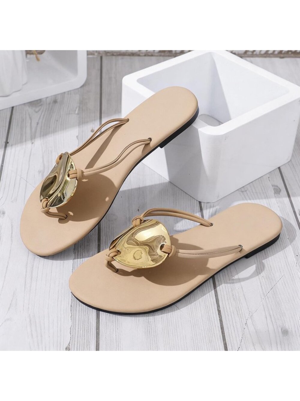 Women's Beige Metal Flip Flops Thong Flats Slip on Soft Cushion Dressy Shoes - Picture 4 of 6